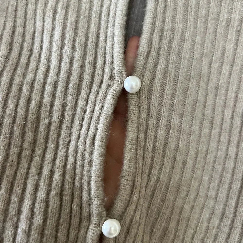 Abercrombie & Fitch Taupe Ribbed Cardigan with Pearl Buttons - Picture 3 of 3